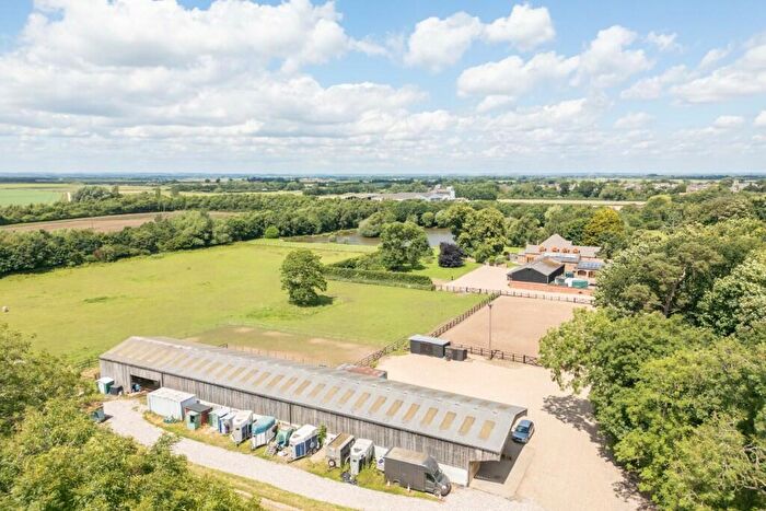 2 Bedroom Equestrian Facility For Sale In Leven, Beverley, HU17