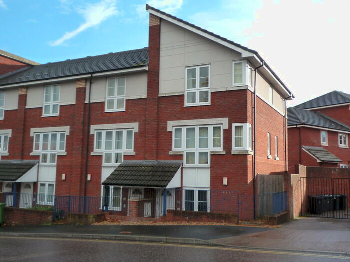 4 Bedroom Town House To Rent In King William Street, Exeter, EX4