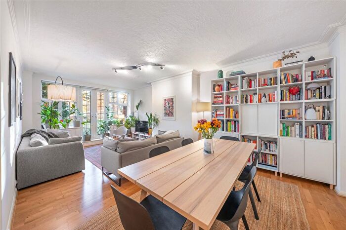 1 Bedroom Flat For Sale In Acol Court, Acol Road, London, NW6