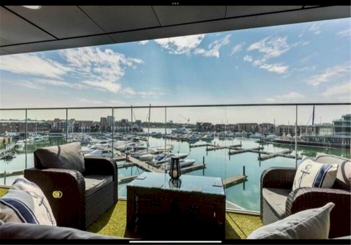 2 Bedroom Flat To Rent In Ocean Way, Ocean Village, Southampton, SO14