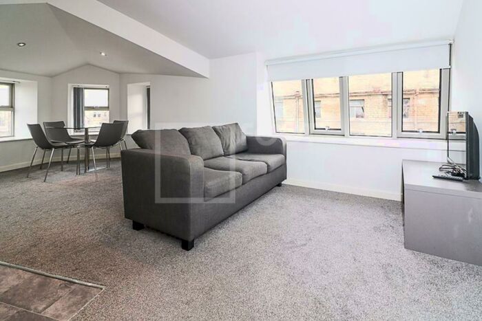 2 Bedroom Apartment To Rent In Grattan Mills, Vincent St, Bradford, BD1