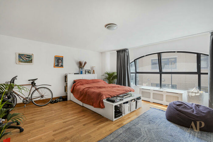 2 Bedroom Apartment To Rent In Glassworks Studios, Basing Place, Shoreditch, London, E2