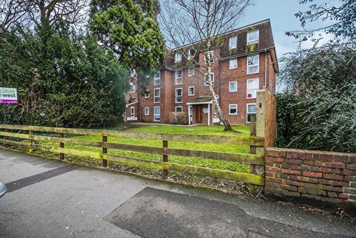 2 Bedroom Flat To Rent In All Saints Road, Sutton, Surrey, SM1