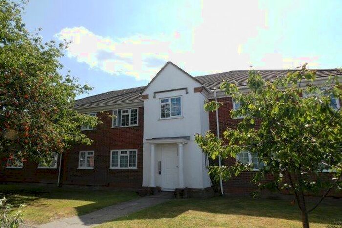1 Bedroom Detached House To Rent In Kingfisher Way, Bicester, OX26