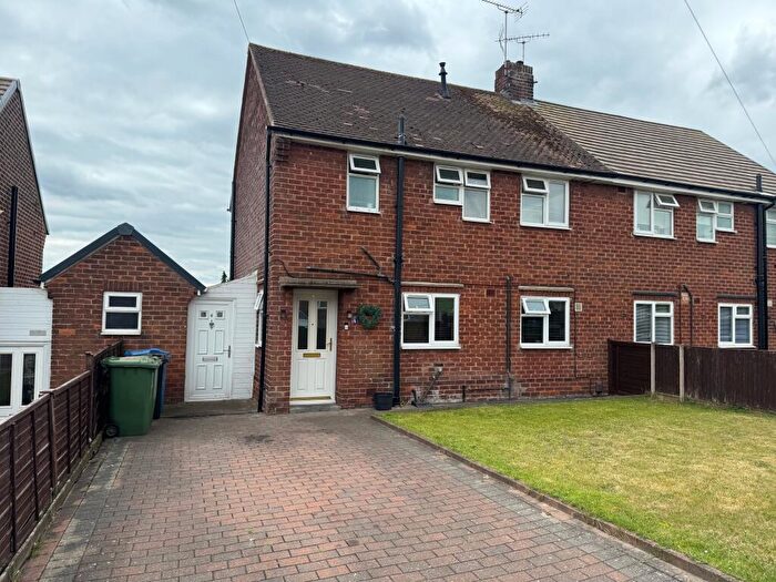 3 Bedroom Semi-Detached House For Sale In Burns Road, Worksop, S81
