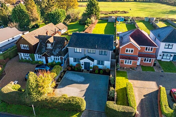 4 Bedroom Detached House For Sale In Green Lane, Bovingdon, Hemel Hempstead, HP3