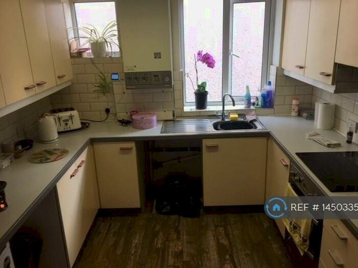 4 Bedroom Flat To Rent In Beaumont Road, Plymouth, PL4