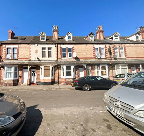 3 Bedroom Terraced House To Rent In Elmfield Road, Hyde Park, DN1