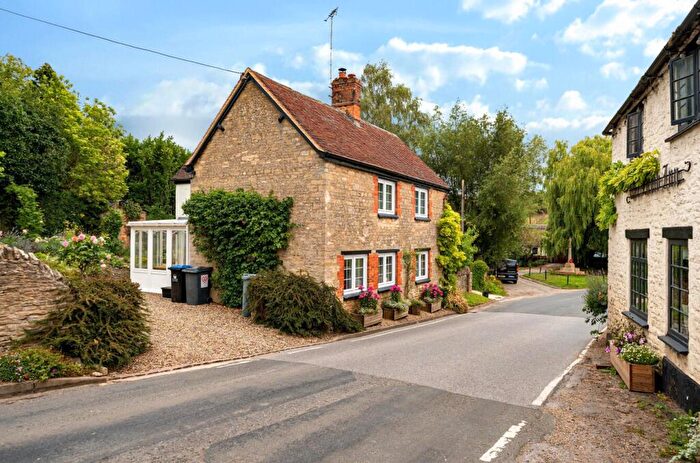 3 Bedroom Detached House For Sale In Crawley, Witney, Oxfordshire, OX29