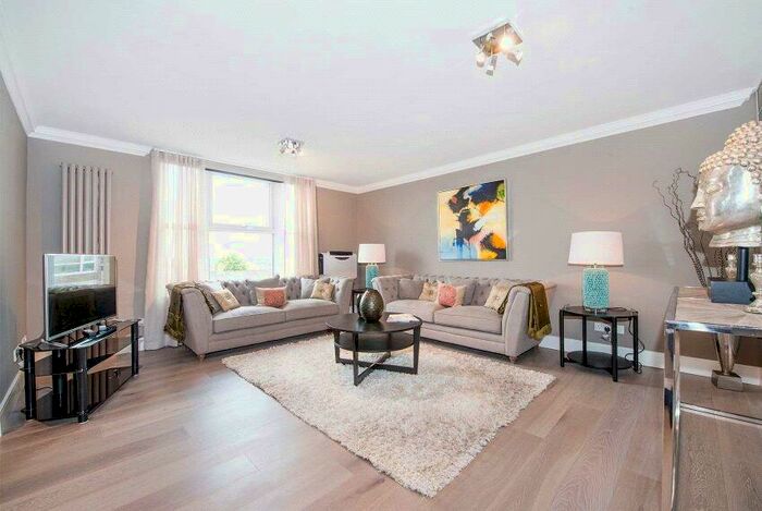 3 Bedroom Flat To Rent In Boydell Court, St John's Wood, NW8