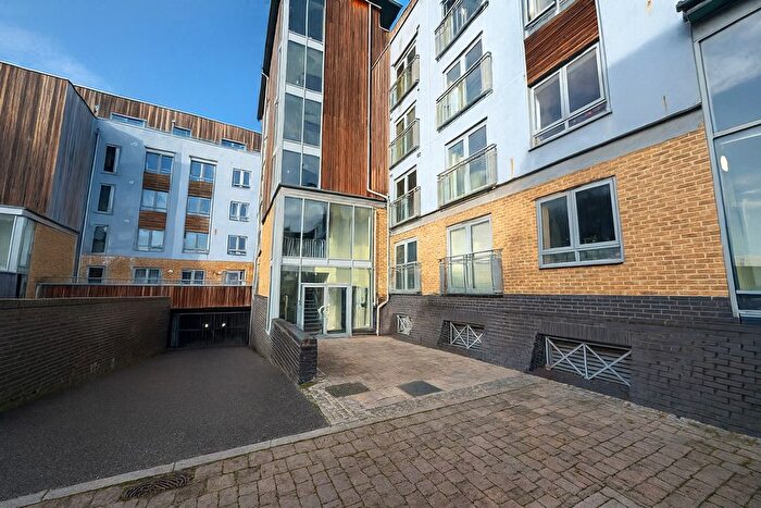 1 Bedroom Flat For Sale In Quayside Drive, Colchester, CO2