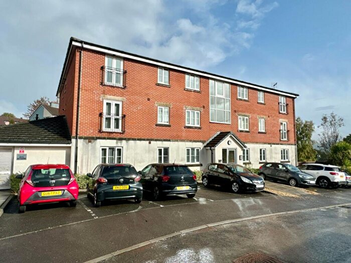 2 Bedroom Flat For Sale In Flavius Close, Caerleon, Newport, NP18