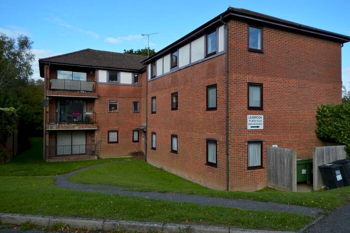 2 Bedroom Flat To Rent In Buller Close, Crowborough, TN6