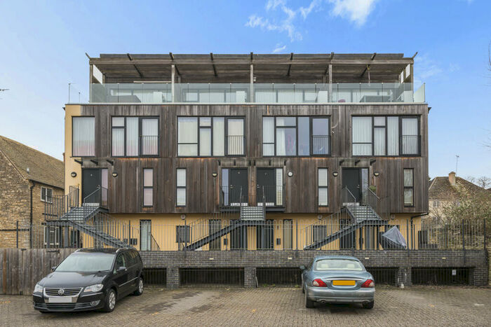 1 Bedroom Apartment To Rent In Staple Court, Witney, OX28