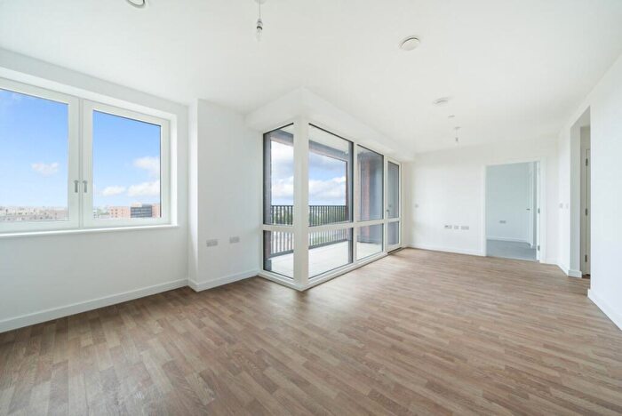 1 Bedroom Flat To Rent In St Pauls Road, Barking, London, IG11