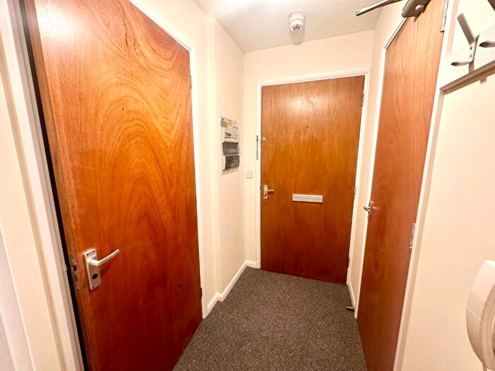 2 Bedroom Apartment To Rent In Brook Court, Player Street, Nottingham, Nottinghamshire, NG7