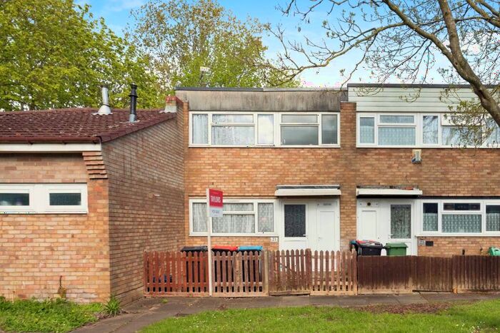 3 Bedroom Terraced House For Sale In Ruthven Close, Bletchley, Milton Keynes, Buckinghamshire, MK2