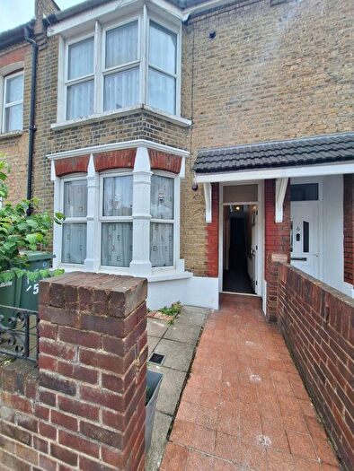 4 Bedroom Property To Rent In Charlemont Road, London, E6