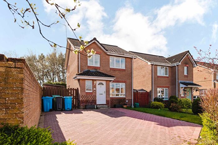 3 Bedroom Detached House To Rent In Loaninghill Road, Uphall, EH52