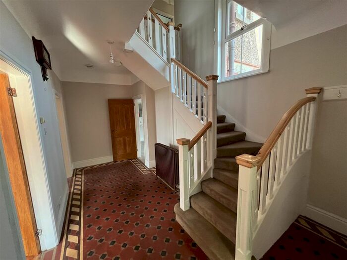 5 Bedroom Detached House To Rent In Eype, Bridport, Dorset, DT6
