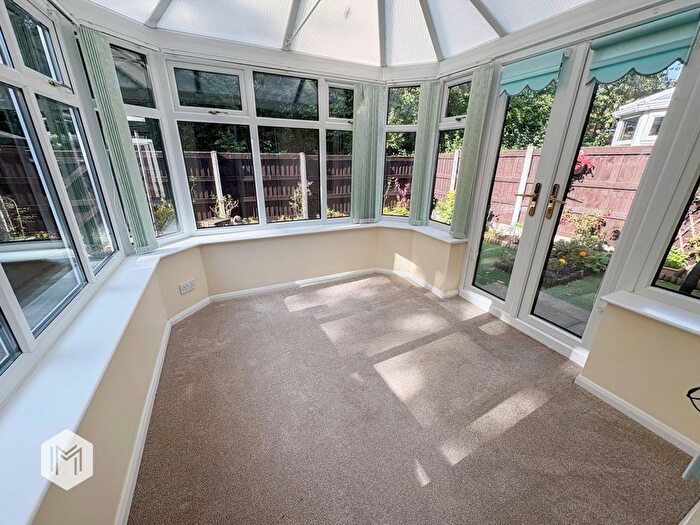 2 Bedroom Bungalow For Sale In Flaxley Close, Birchwood, Warrington, Cheshire, WA3