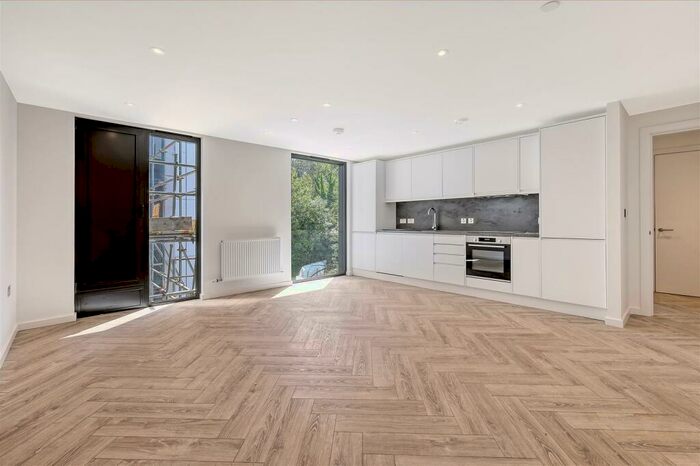 1 Bedroom Flat To Rent In Avenue Road, N6