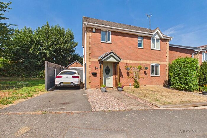 3 Bedroom Detached House For Sale In Sorrel Drive, Woodville, Swadlincote, DE11