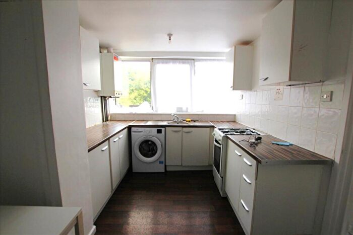 3 Bedroom Flat To Rent In Henrietta House, St Ann's Road, Tottenham, N15
