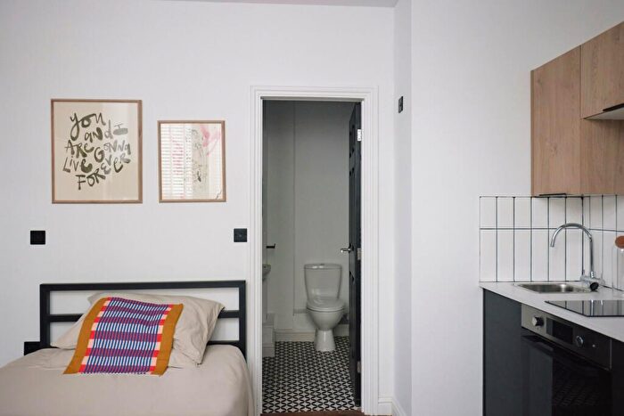 1 Bedroom Flat To Rent In Thurloe Street, M14