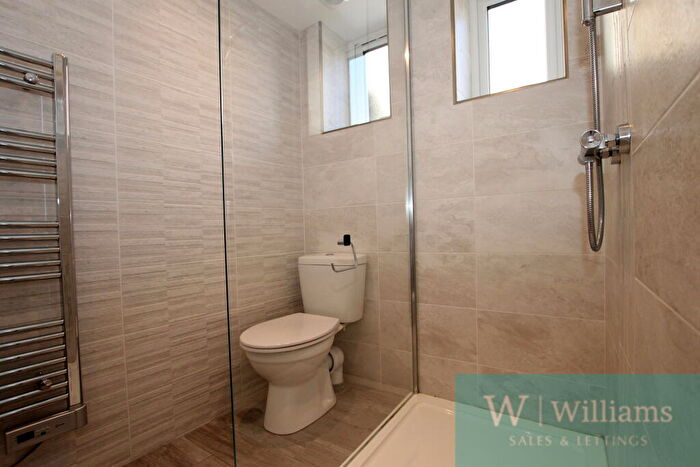 1 Bedroom Semi-Detached House To Rent In Lower St James Street, Newport, PO30