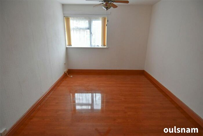 3 Bedroom Terraced House For Sale In Brassie Close, Birmingham, West Midlands, B38