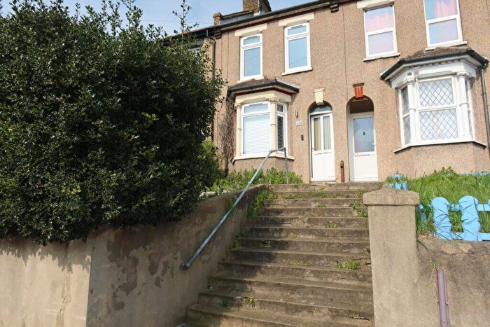 3 Bedroom Terraced House To Rent In Old Road West, Gravesend, – Bedroom Terraced House, DA11