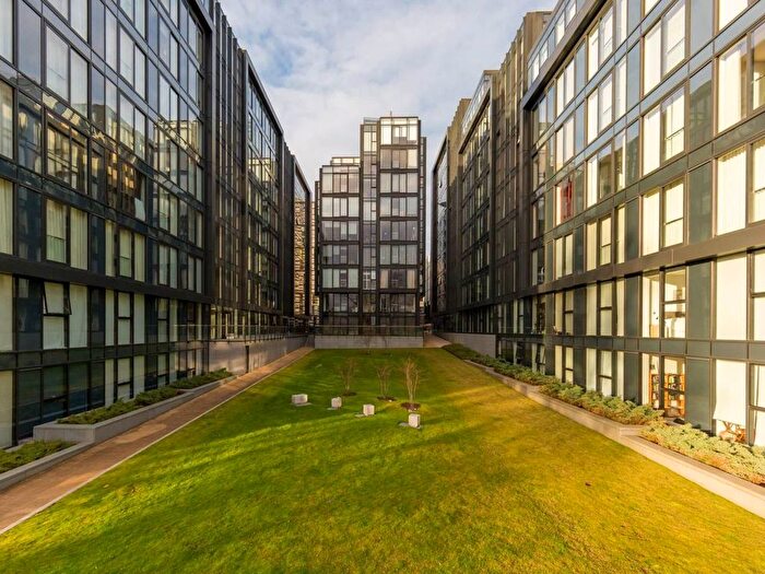 1 Bedroom Flat For Sale In Simpson Loan, Edinburgh, EH3