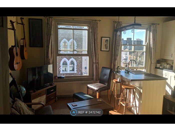 1 Bedroom Flat To Rent In Chatsworth Road, Hackney, London, E5