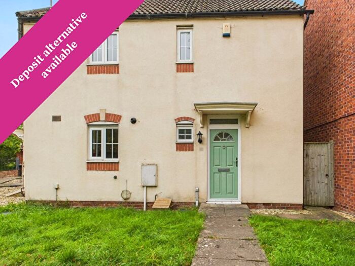 2 Bedroom Semi Detached House To Rent In Rosedale Close, Hardwicke, GL2