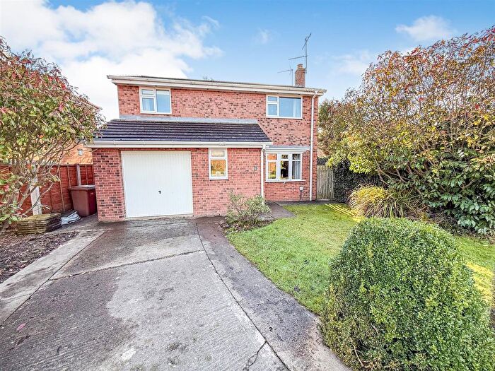 4 Bedroom Detached House For Sale In Glentworth Avenue, Oswestry, SY10