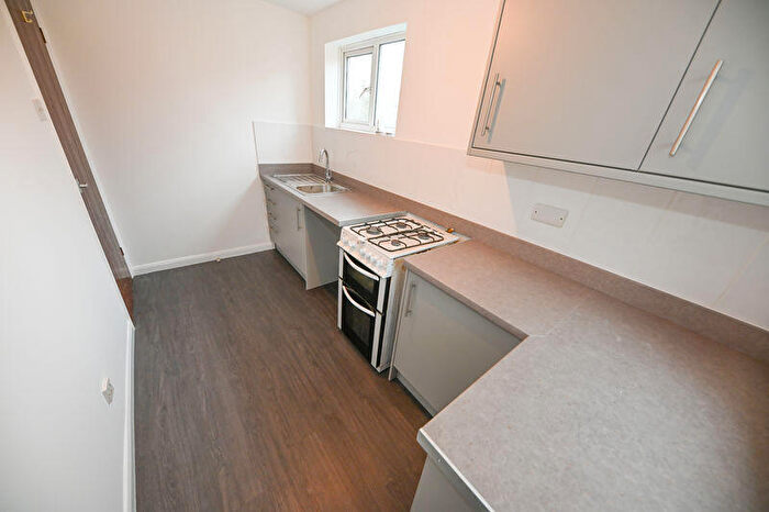 1 Bedroom Flat To Rent In Holly Drive, Waterlooville, PO7