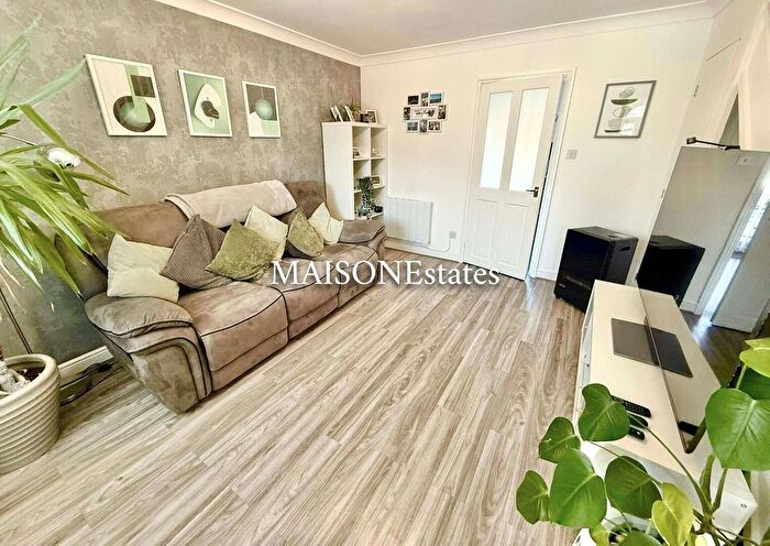 2 Bedroom Property To Rent In Avocet Close, Aldermans Green, Coventry, CV2