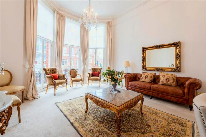 2 Bedroom Flat To Rent In Pont Street (), London, SW1X