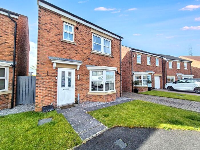 3 Bedroom Detached House For Sale In Meadow Vale, Shiremoor, Newcastle Upon Tyne, NE27