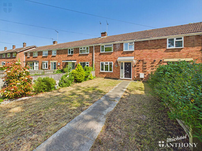 3 Bedroom House For Sale In Oakfield Road, Aylesbury, HP20