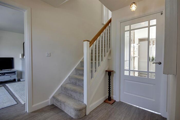 4 Bedroom Detached House For Sale In Greenfield Avenue, Hessle, HU13