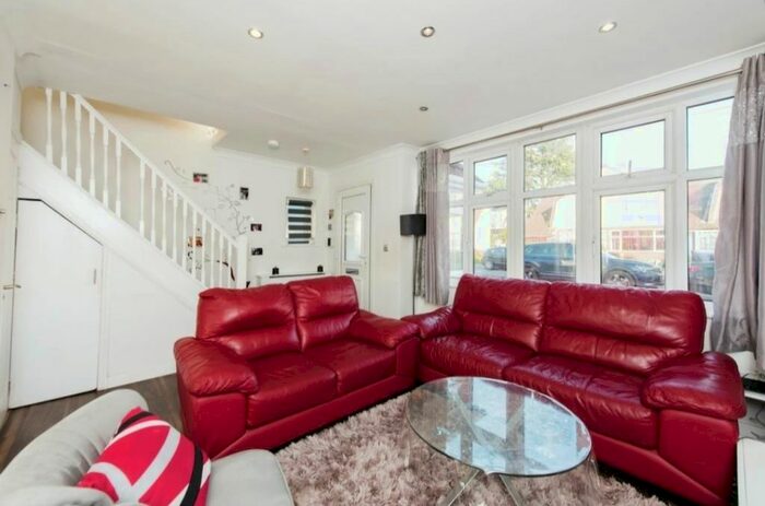 3 Bedroom Property To Rent In Brainton Avenue, Feltham, TW14