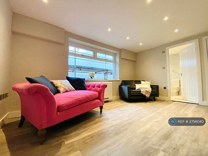 1 Bedroom Flat To Rent In Spring Gardens, Doncaster, DN1