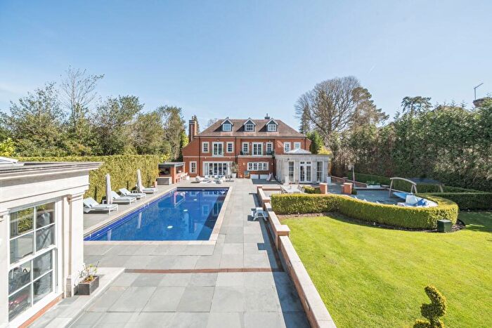 5 Bedroom Detached House For Sale In Forest Drive, Keston, Kent, BR2