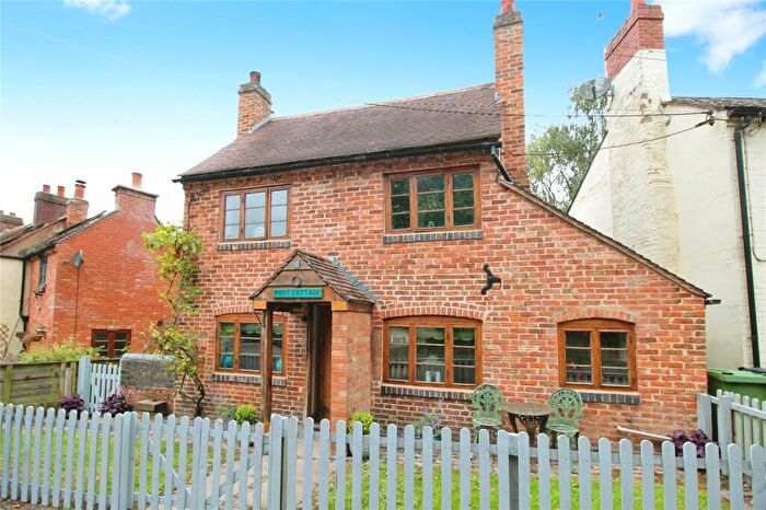 3 Bedroom Detached House For Sale In New Wharf, Tardebigge, Bromsgrove, Worcestershire, B60