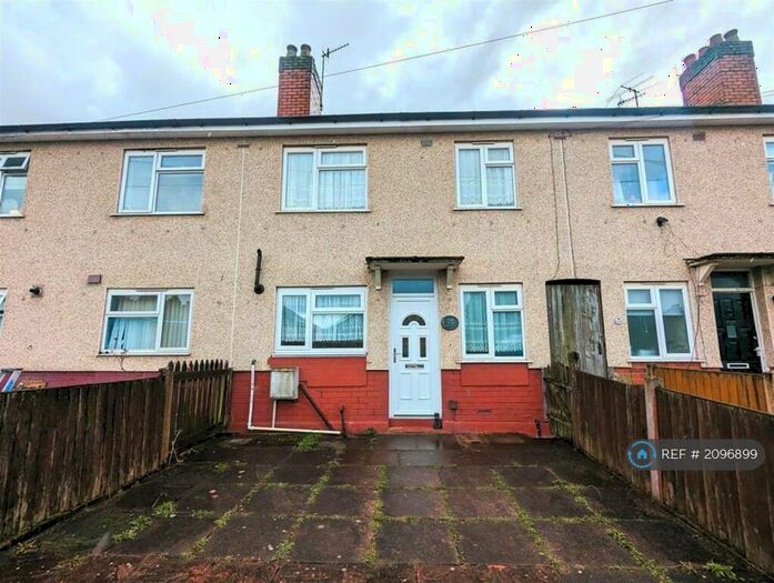 3 Bedroom Terraced House To Rent In Dingle Avenue, Cradley Heath, B64