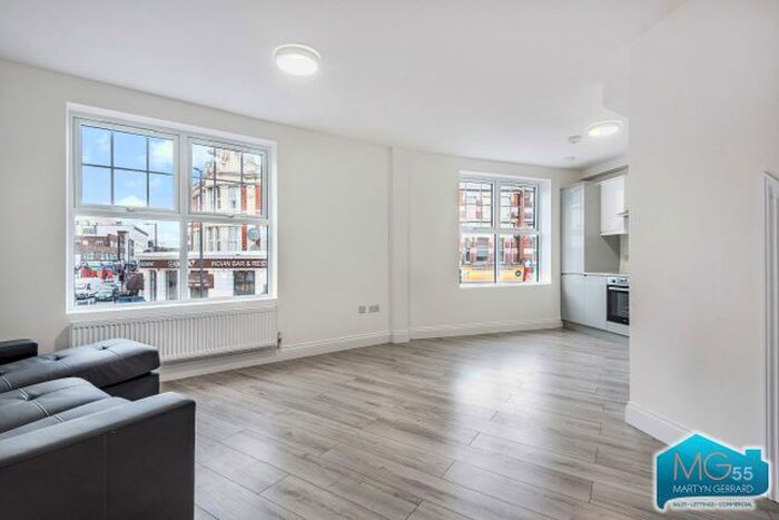 1 Bedroom Flat To Rent In Woodhouse Road, North Finchley, London, N12