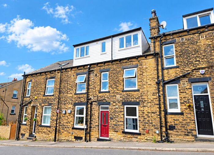 4 Bedroom Terraced House For Sale In Kirkham Street, Rodley, Leeds, LS13