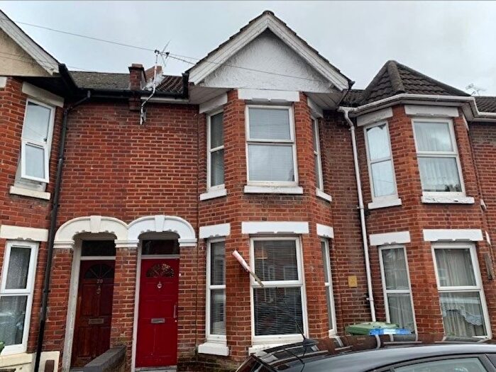 4 Bedroom Property To Rent In Thackeray Road, Southampton, SO17